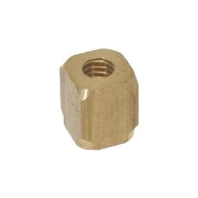 NÉGYZET ALAKÚ TŰ 5 mm MAGASSÁG 6 mm M3