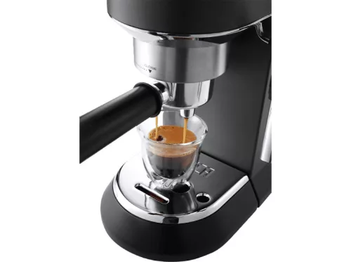 De'Longhi Dedica Style EC 685.BK karos eszpresszó kávéfőző (Fekete)
