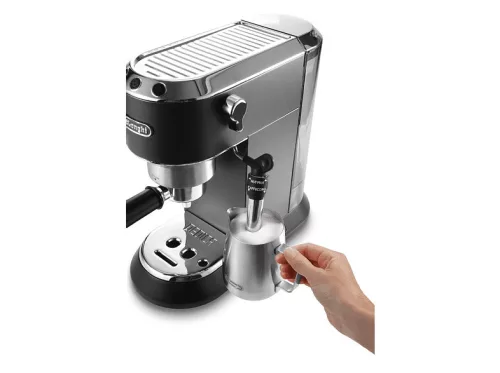 De'Longhi Dedica Style EC 685.BK karos eszpresszó kávéfőző (Fekete)