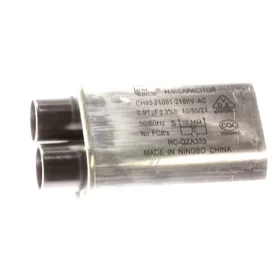 NAGYFESZÜLTSÉGŰ KONDENZÁTOR