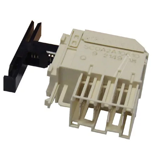 B-481227618495-2.jpg