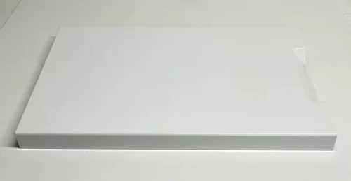 B-49121450-1.jpg