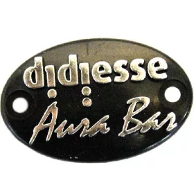 Logo Tábla Didiesse Aura Bar Kávégéphez – Fekete/Ezüst – Ovális (AB029 kompatibilis)