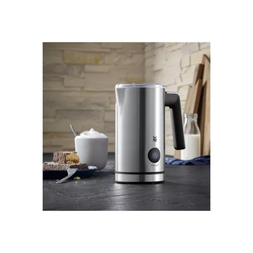 WMF Stelio elektromos tejhabosító 500 W, 150–250 ml – részletfotó