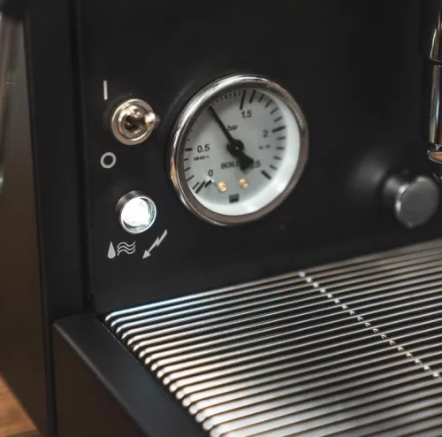 La Pavoni New Cellini Evolution Eszpresszó Kávéfőző - Matt Fekete (LPSCVB01EU)